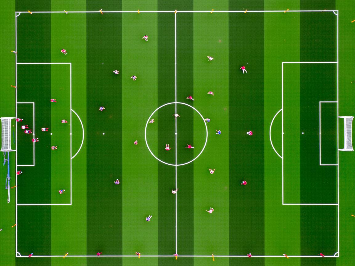 开云体育在线入口-两前腰角色分工拉开防线宽度，双前腰战术